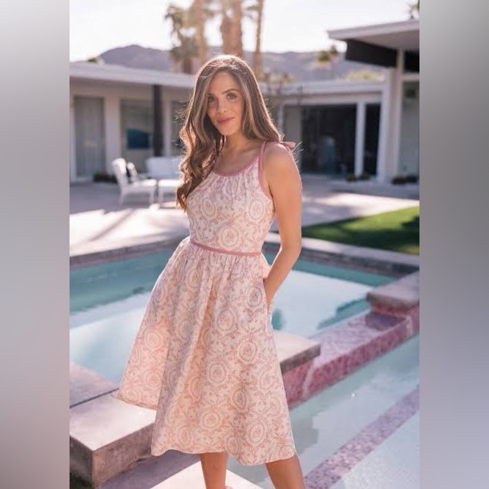 Gal Meets Glam Pink and White Dress